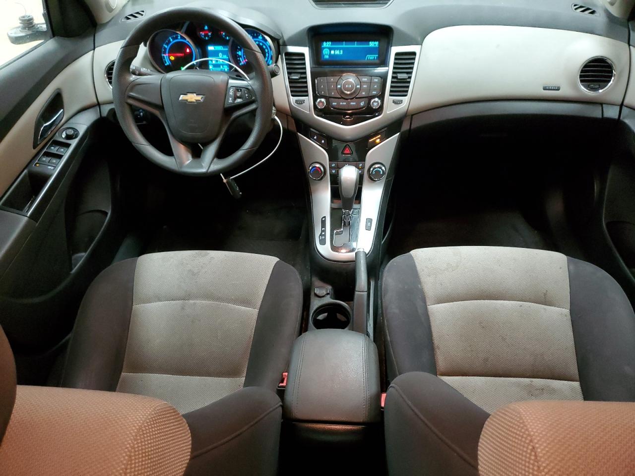 2013 Chevrolet Cruze - Image 8