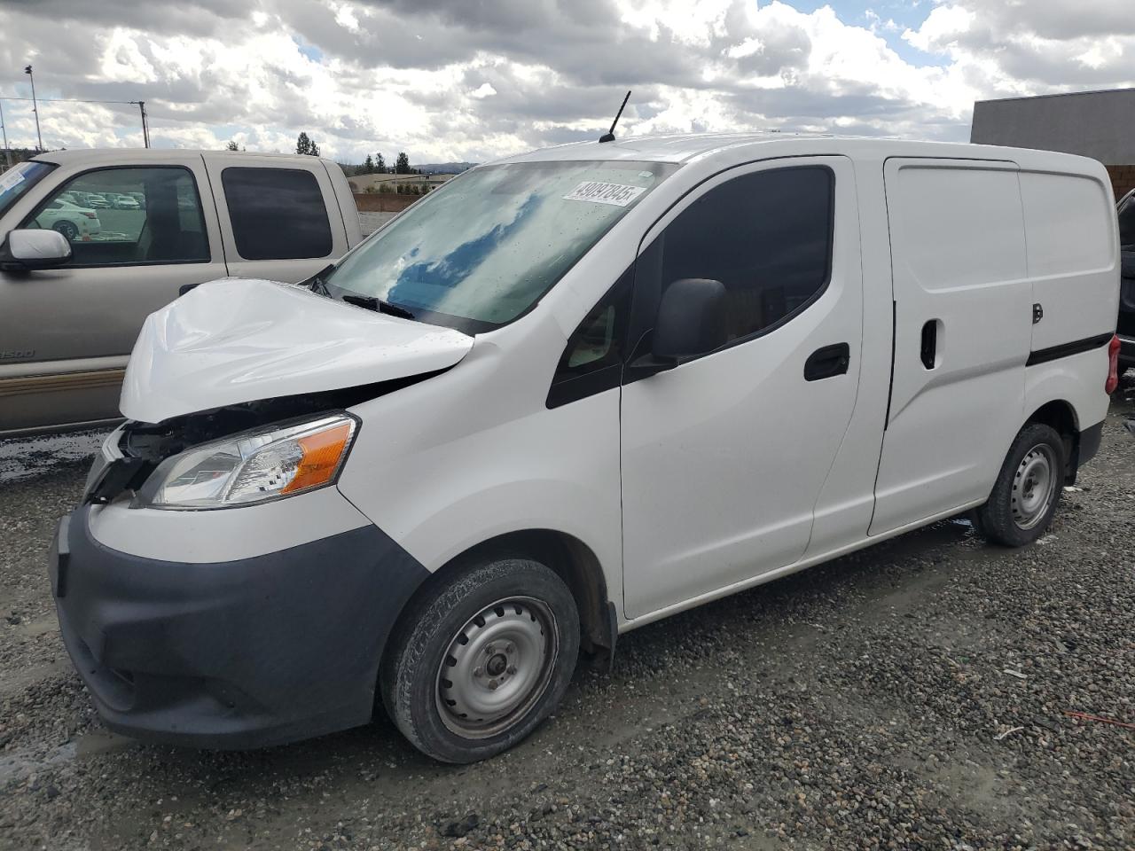 2019 Nissan Nv200 2.5S продається в Mentone, CA - Front End