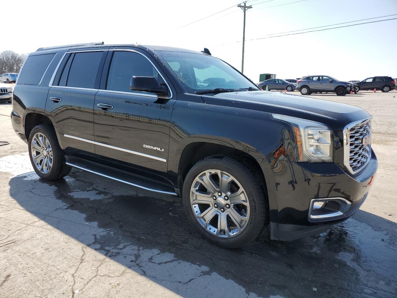 2018 GMC Yukon - Image 4