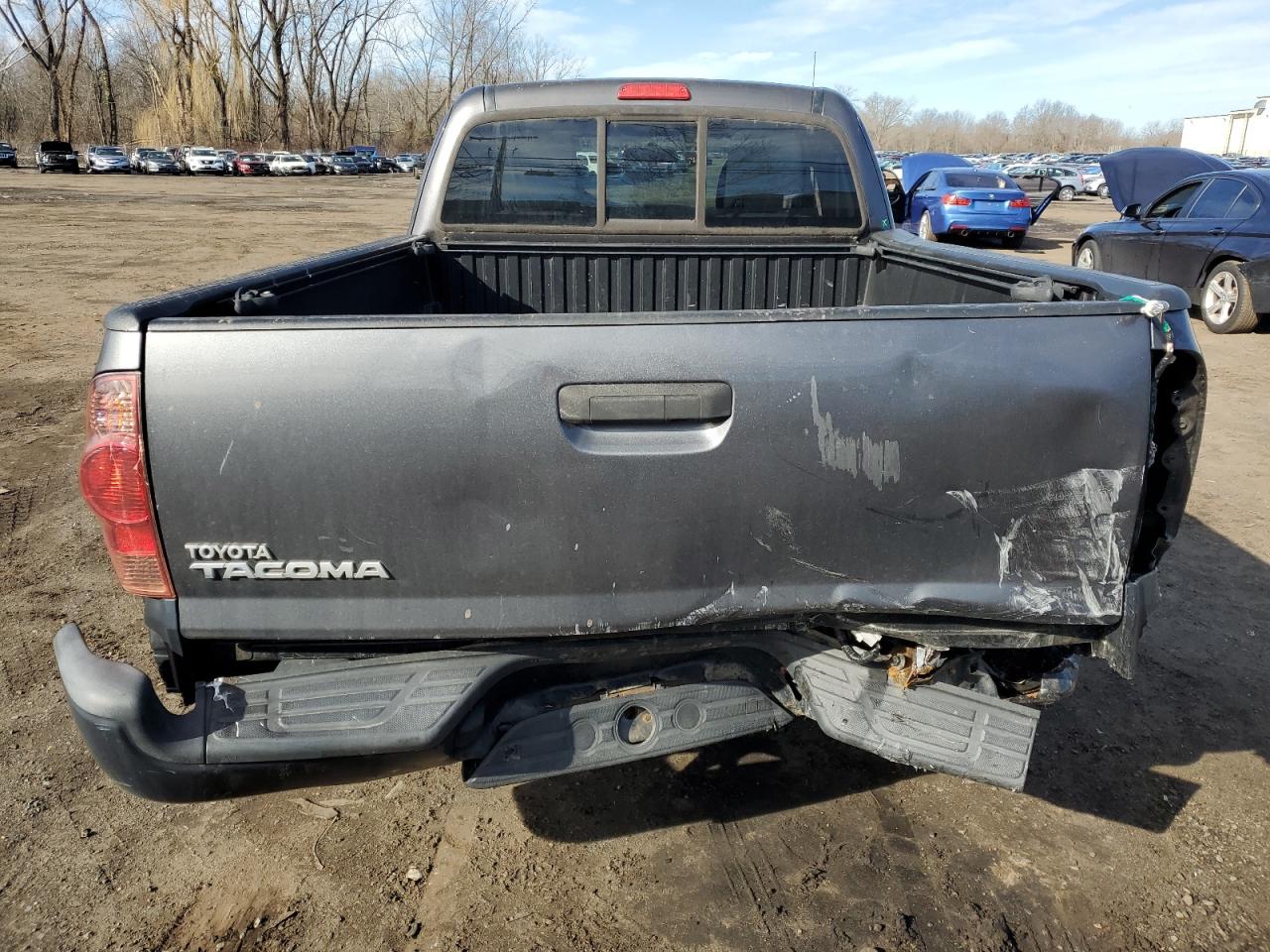 2014 Toyota Tacoma - Image 6