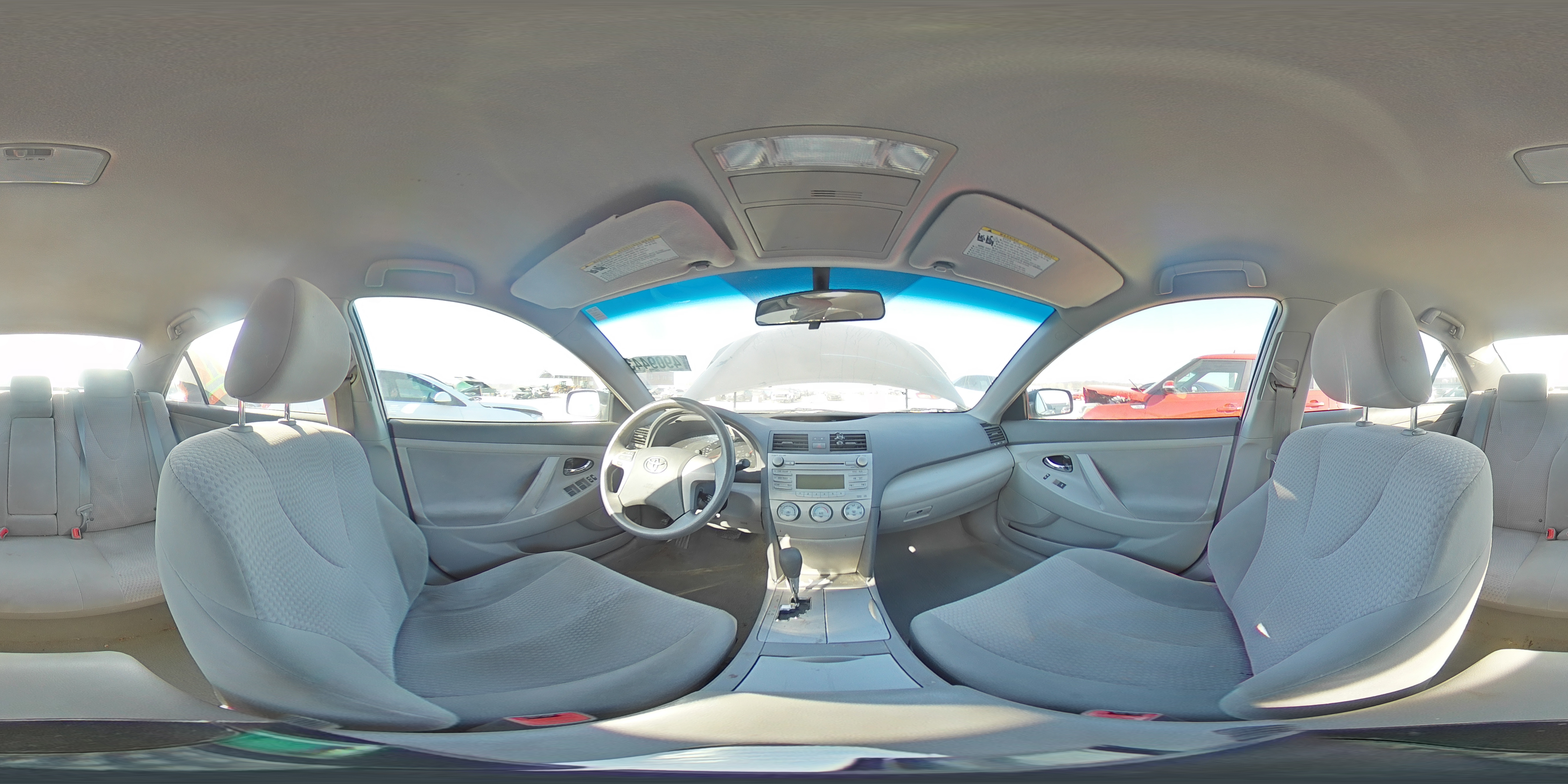 2011 Toyota Camry - Image 13