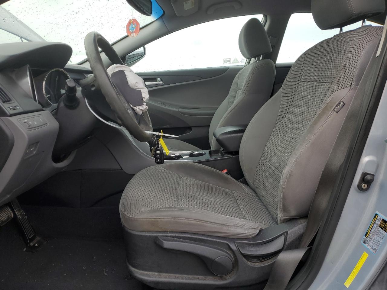 2011 Hyundai Sonata - Image 7