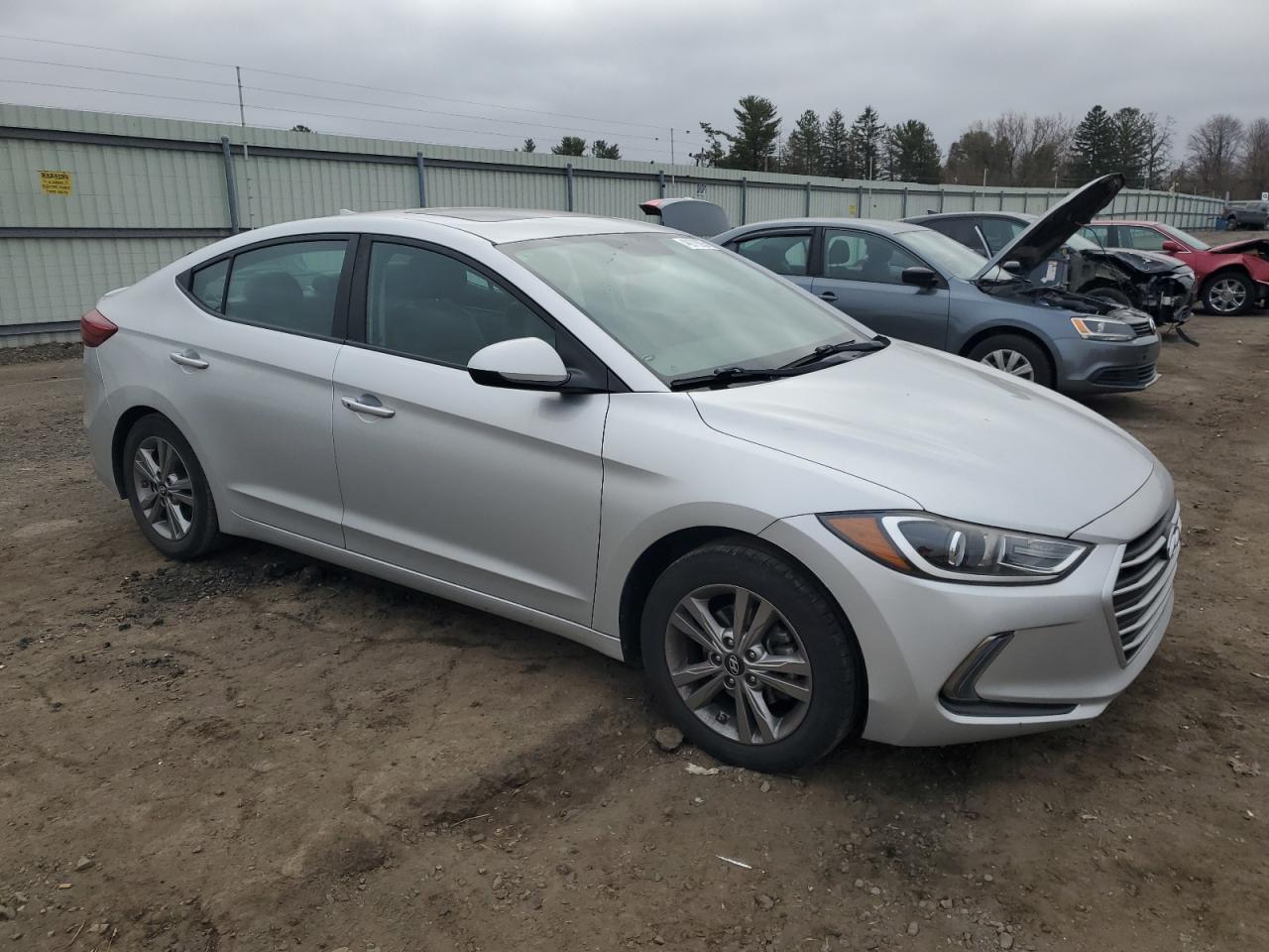 2018 Hyundai Elantra - Image 4