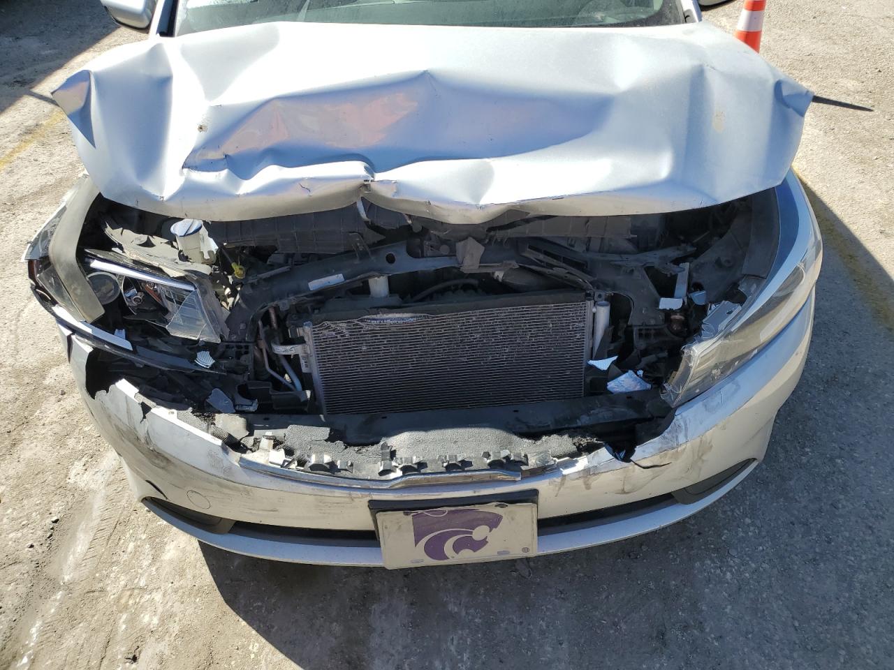 2018 Kia Forte - Image 12