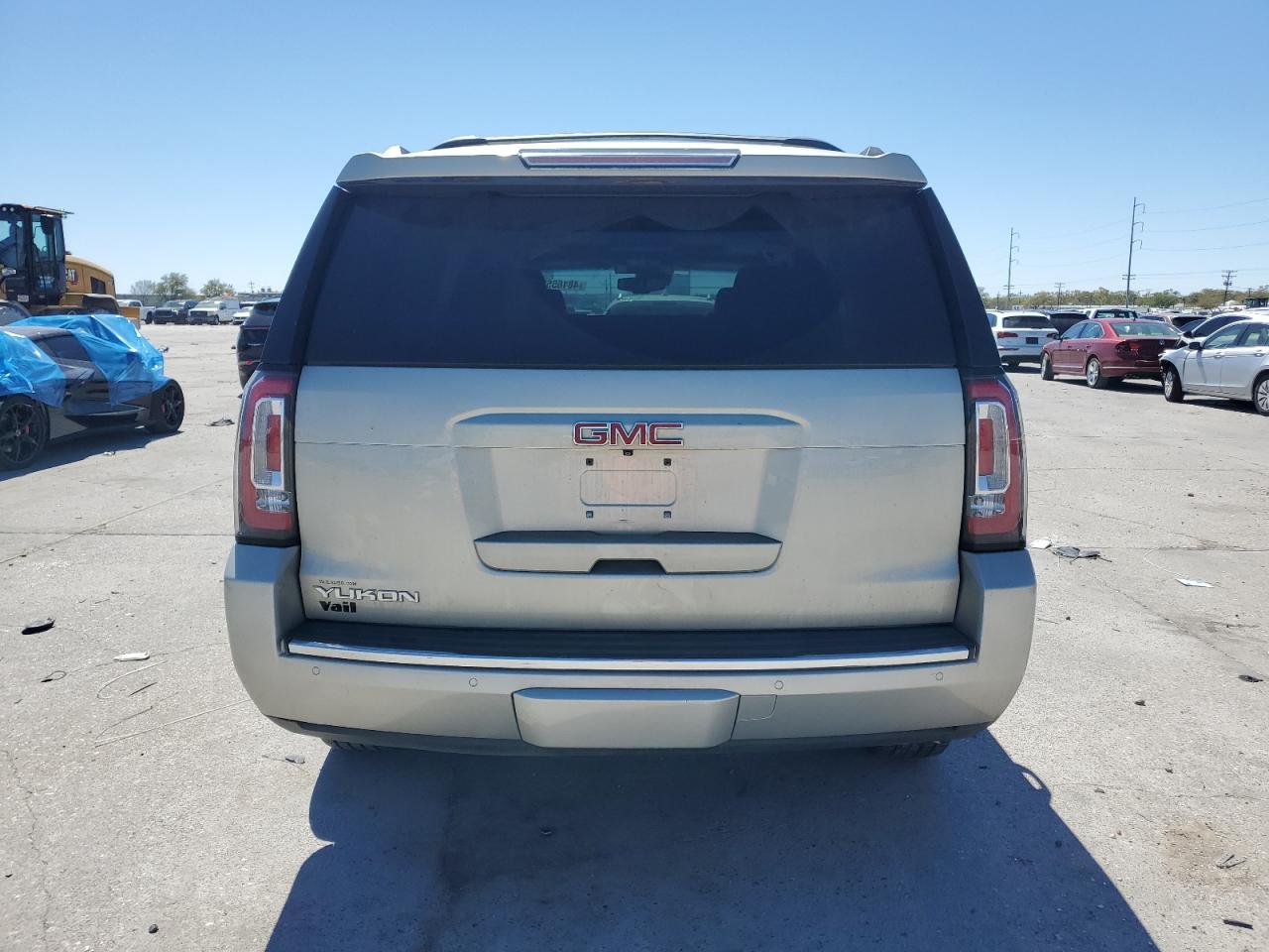 2015 GMC Yukon - Image 6