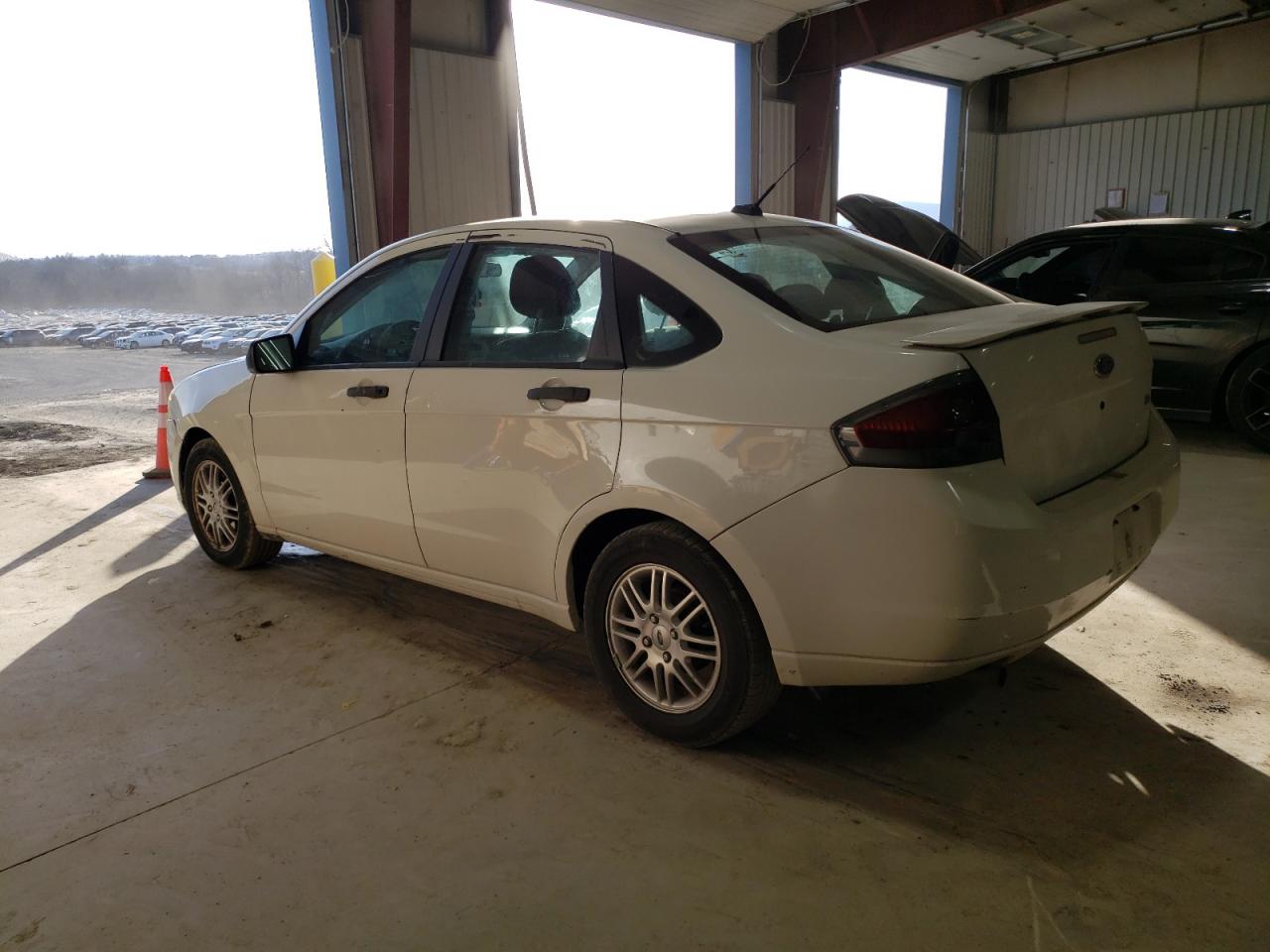 2009 Ford Focus - Image 2