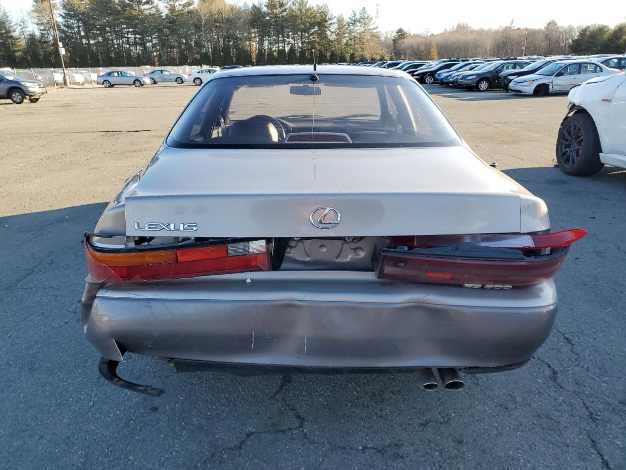 1994 Lexus ES - Image 6