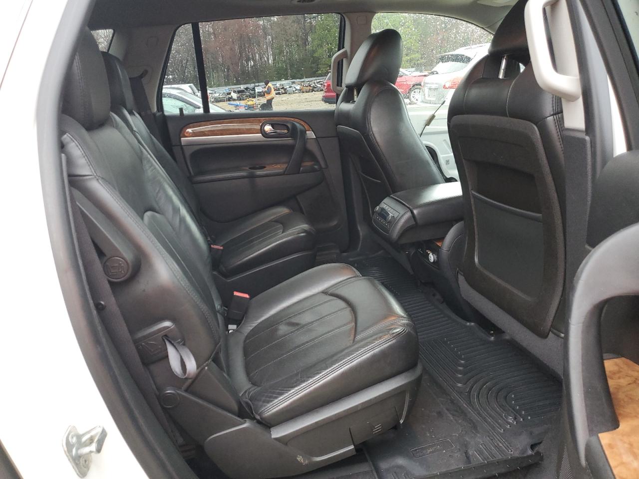 2011 Buick Enclave - Image 11