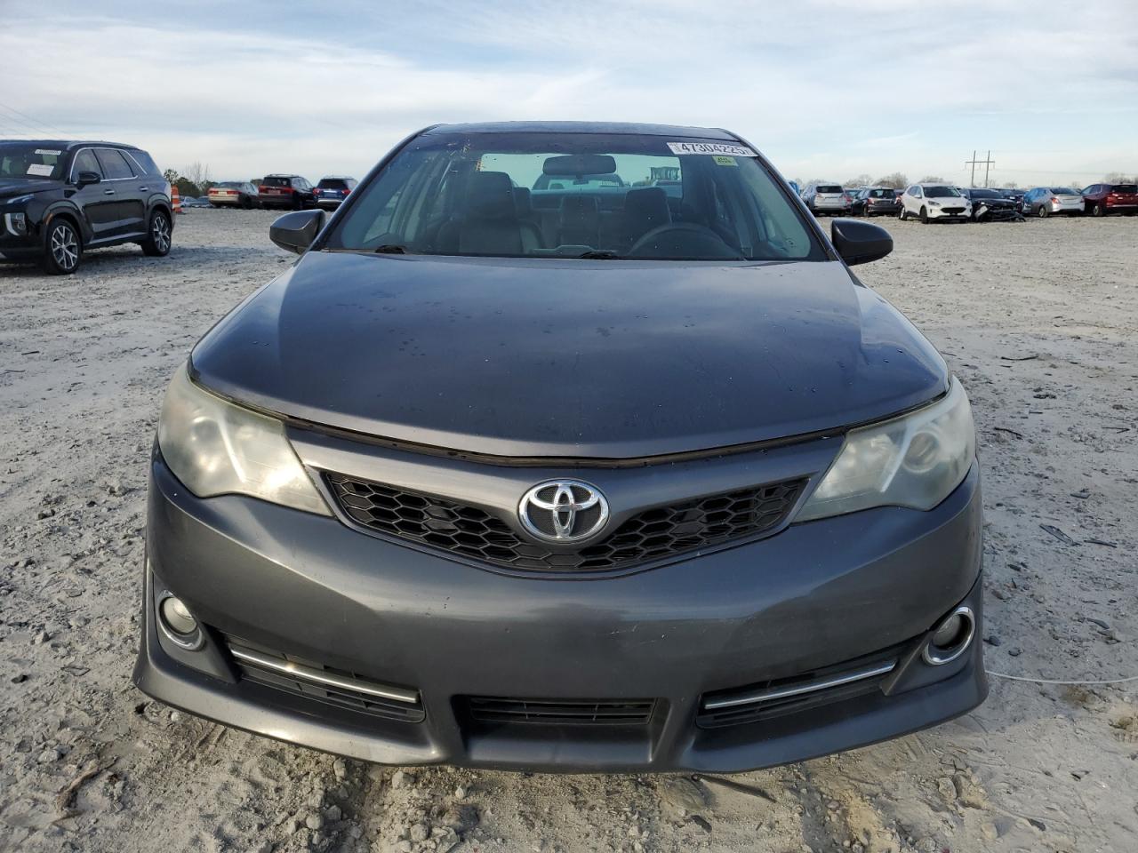 2014 Toyota Camry - Image 5