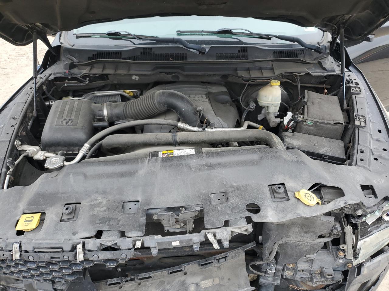 2014 RAM 1500 - Image 13