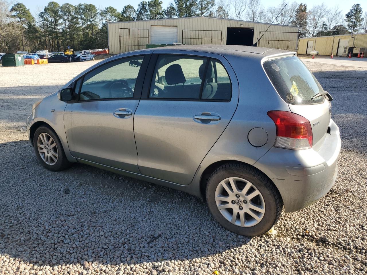 2009 Toyota Yaris - Image 2