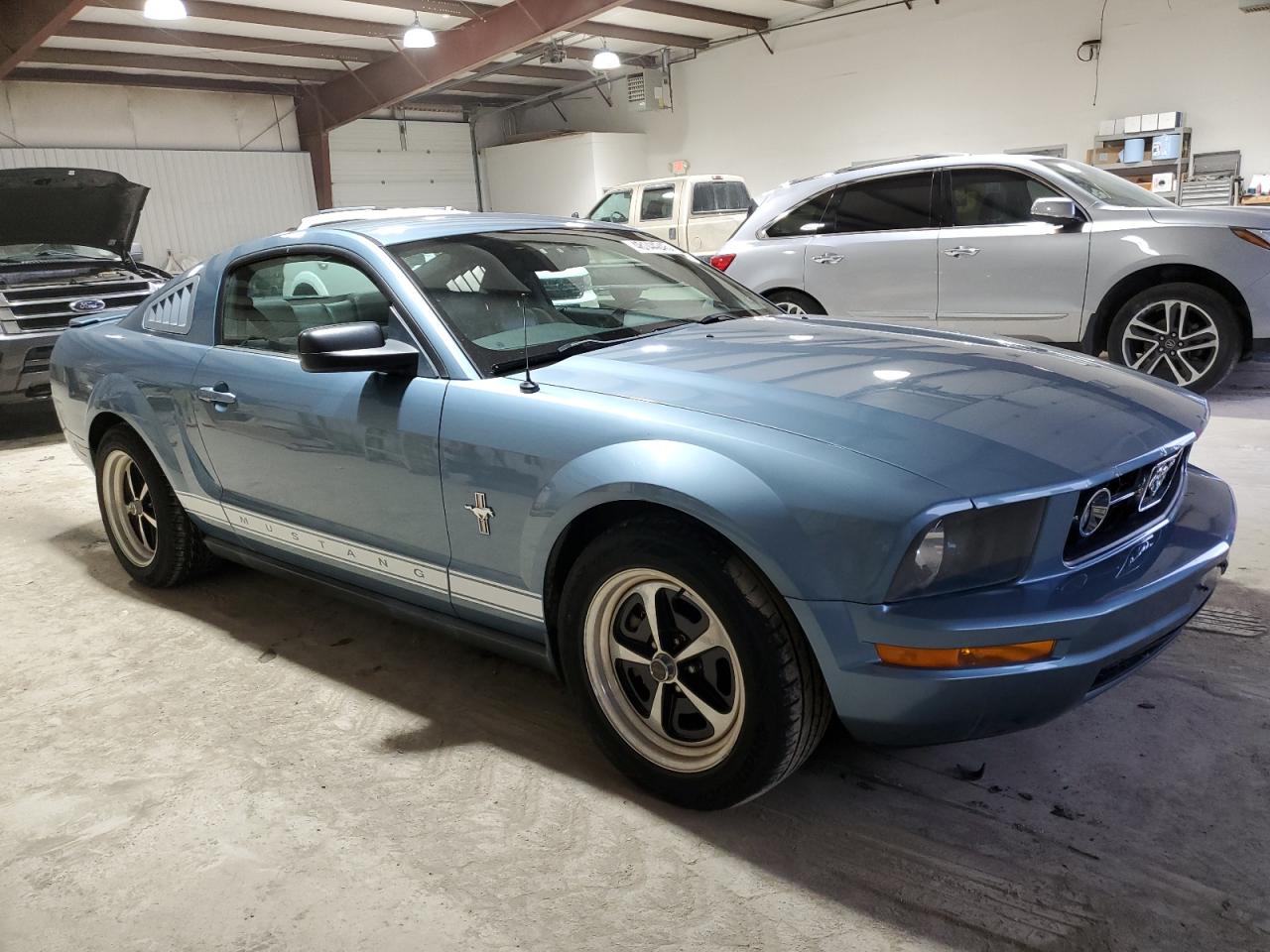 2008 Ford Mustang - Image 4