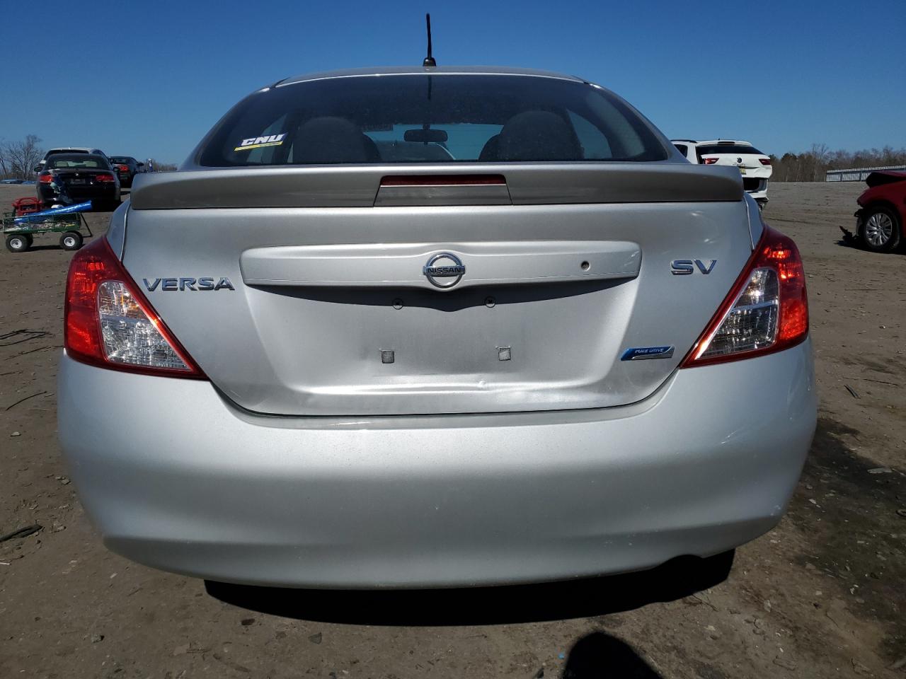 2014 Nissan Versa - Image 6