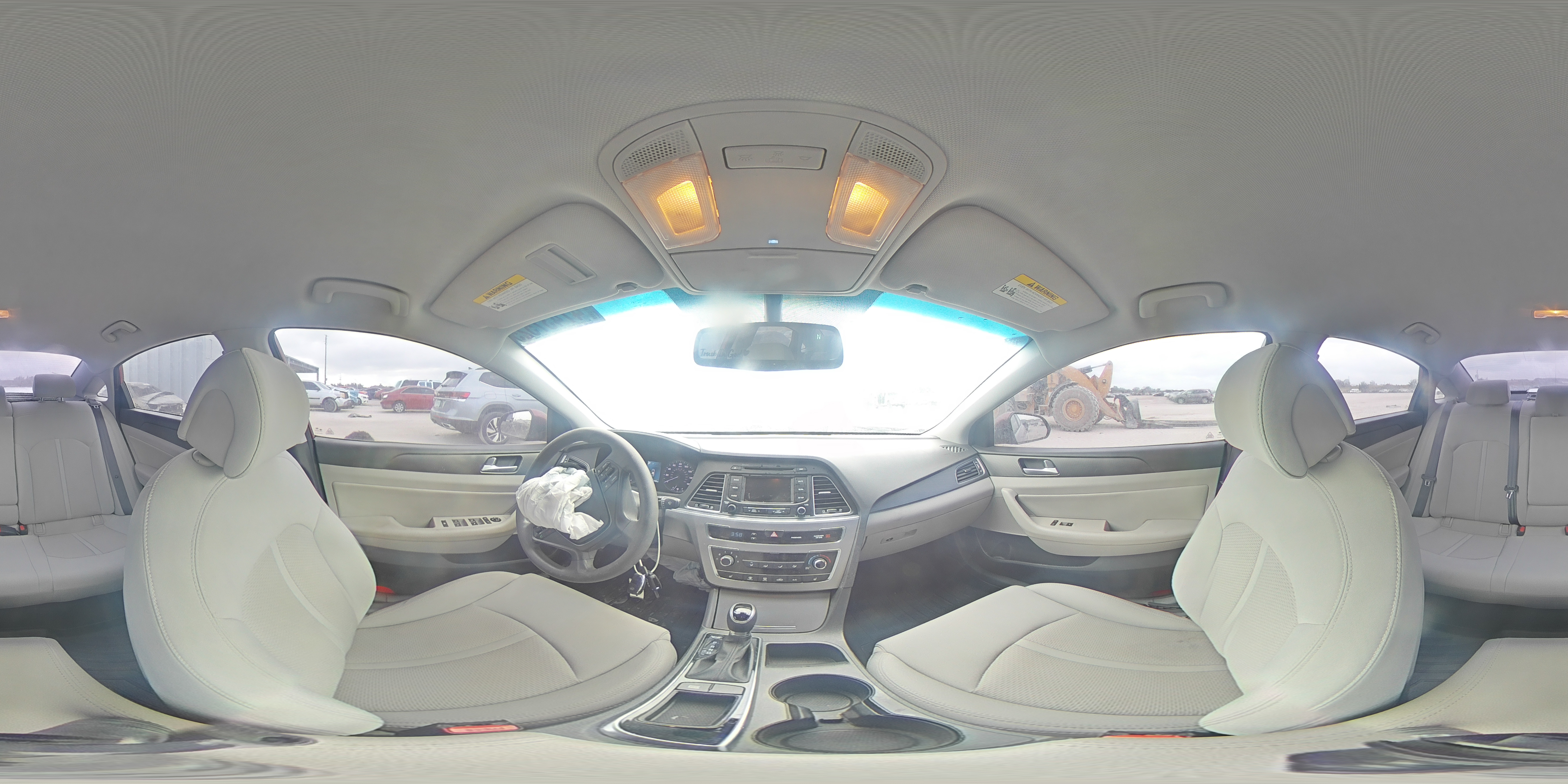 2015 Hyundai Sonata - Image 12