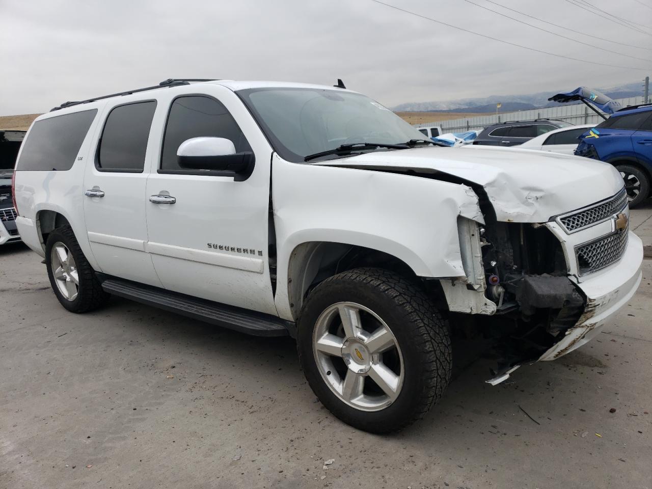 2007 Chevrolet Suburban - Image 4