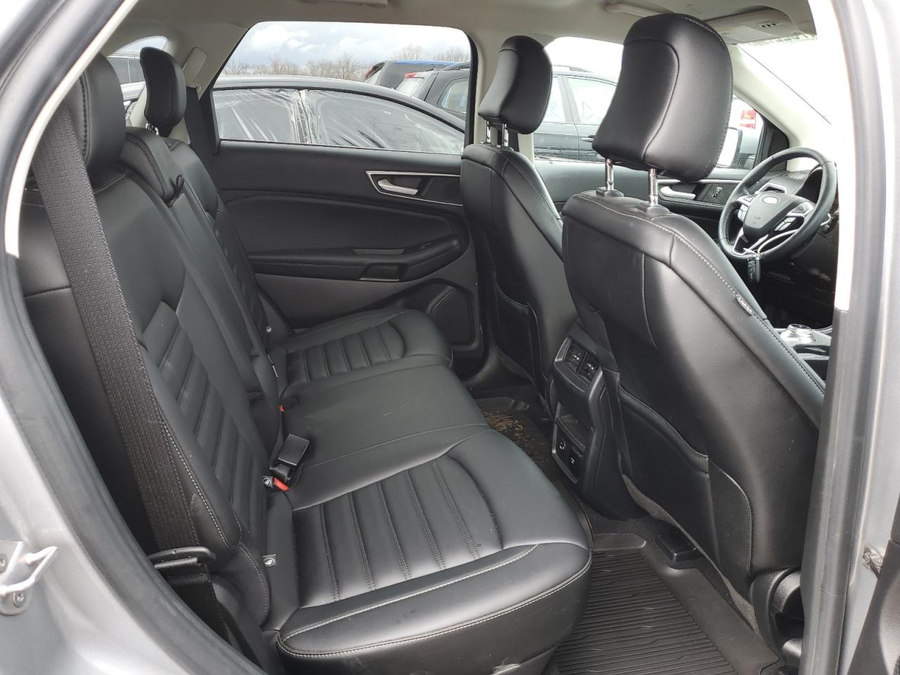 2021 Ford Edge - Image 11