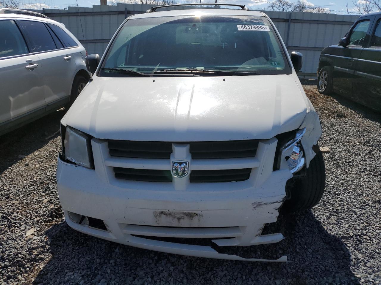 2010 Dodge Caravan - Image 5