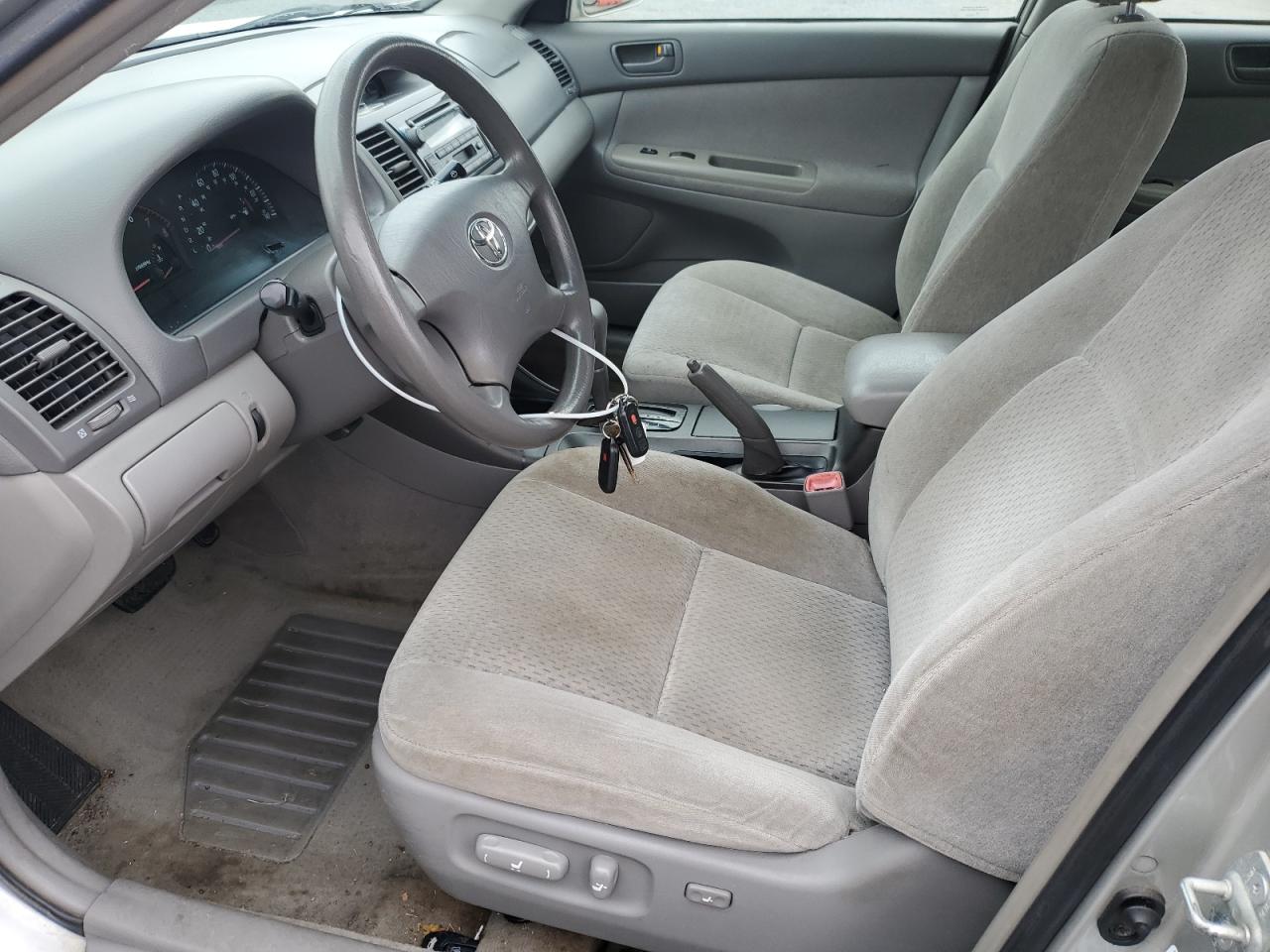 2004 Toyota Camry - Image 7