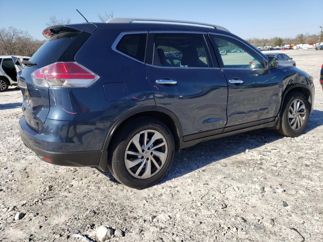 2015 Nissan Rogue - Image 3