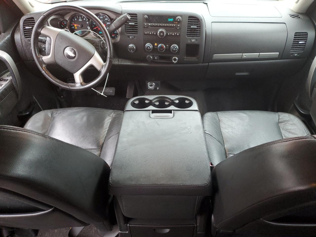 2010 Chevrolet Silverado - Image 8