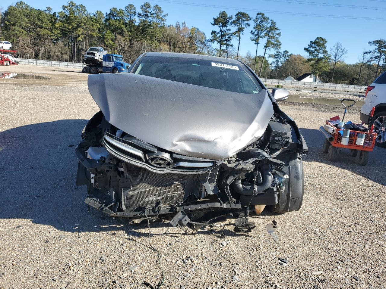 2013 Hyundai Elantra - Image 5