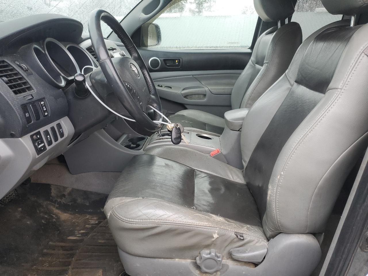 2011 Toyota Tacoma - Image 7