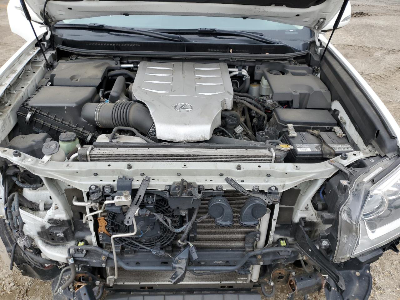 2014 Lexus GX - Image 12