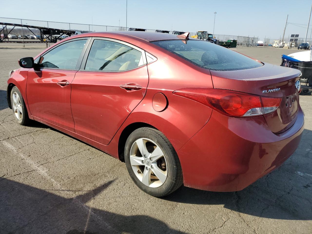 2013 Hyundai Elantra - Image 2