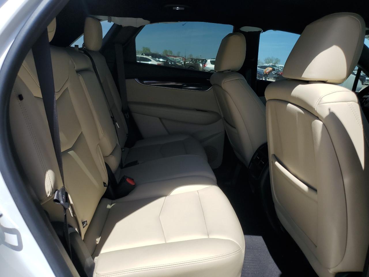 2019 Cadillac XT5 - Image 12