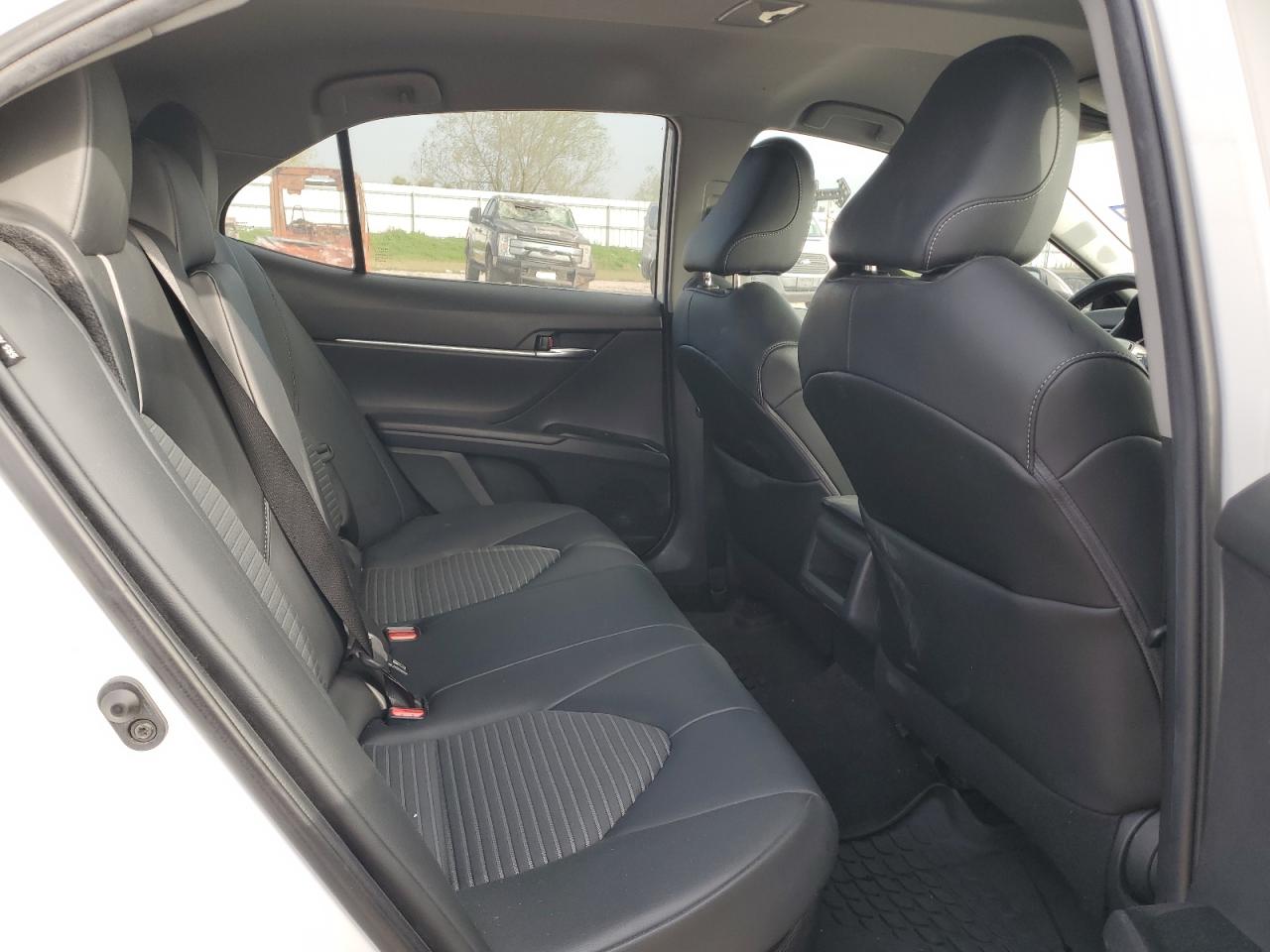 2020 Toyota Camry - Image 10