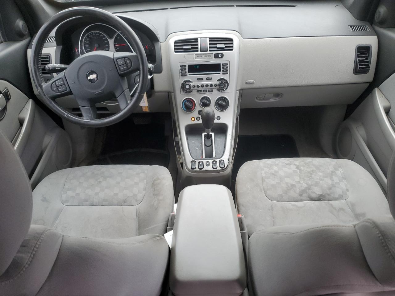 2005 Chevrolet Equinox - Image 8