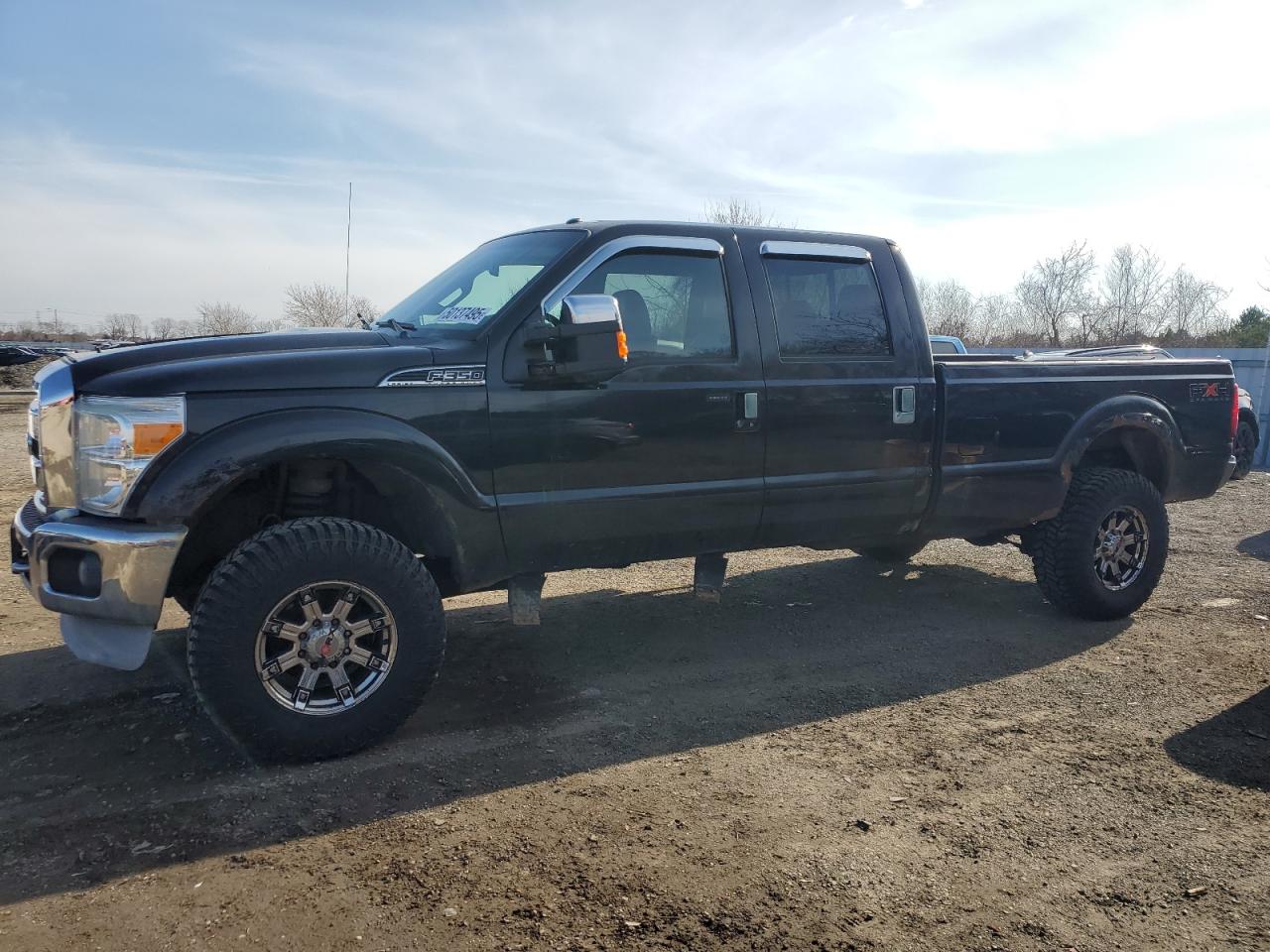 2011 Ford F350 Super Duty იყიდება London-ში, ON - Rear End