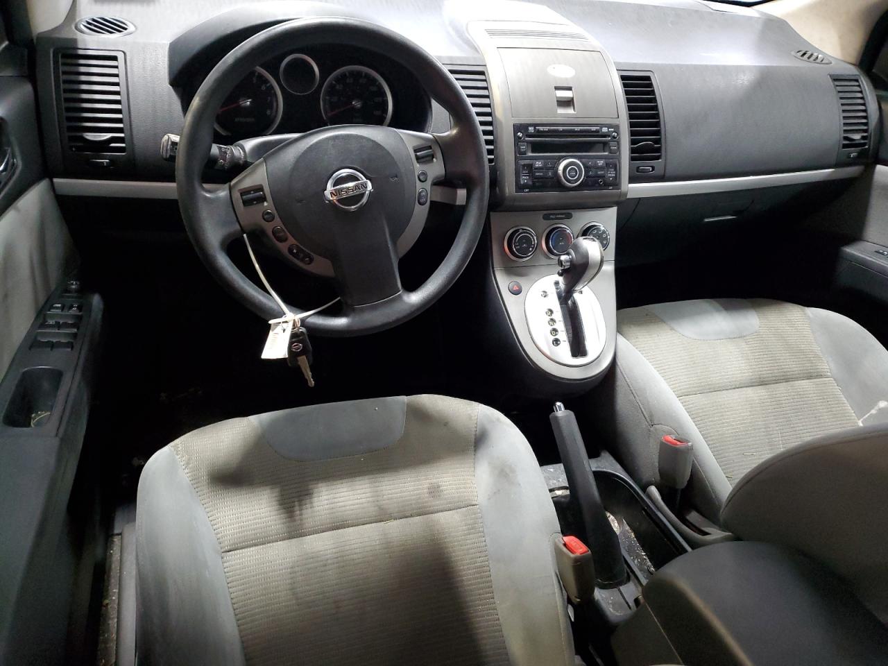 2010 Nissan Sentra - Image 8