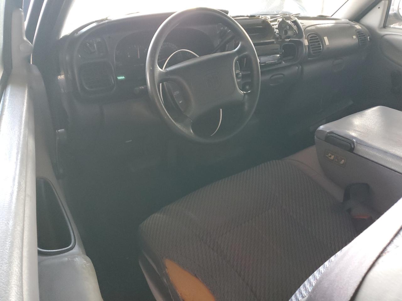 1999 Dodge RAM - Image 8
