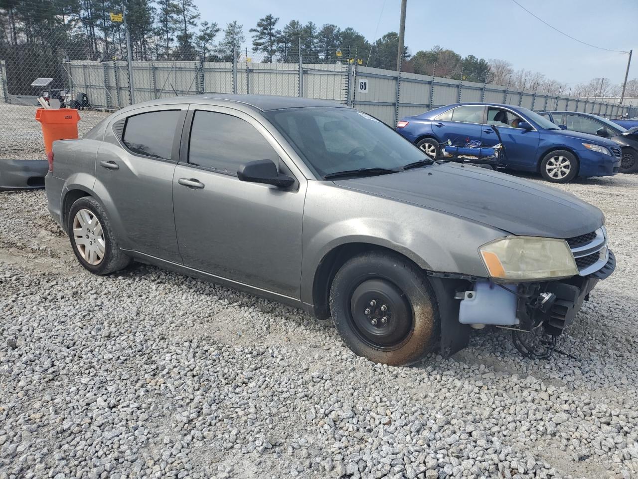 2013 Dodge Avenger - Image 4