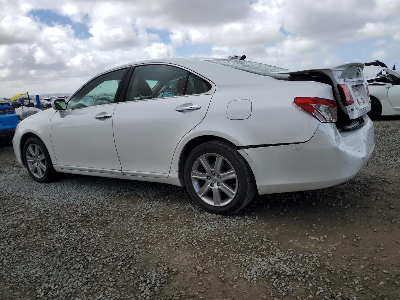 2009 Lexus ES - Image 2