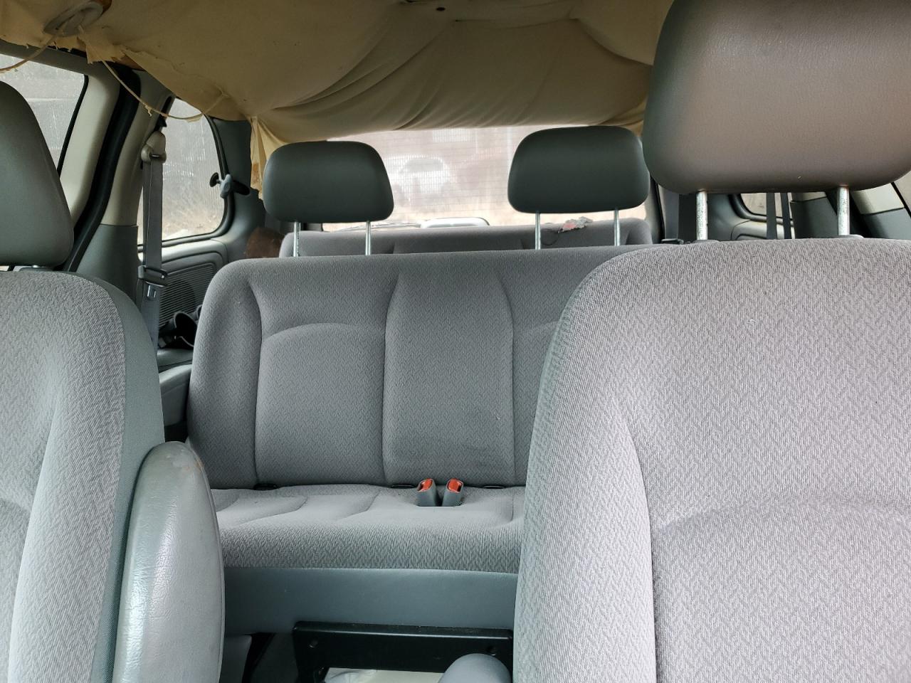 2007 Dodge Caravan - Image 10