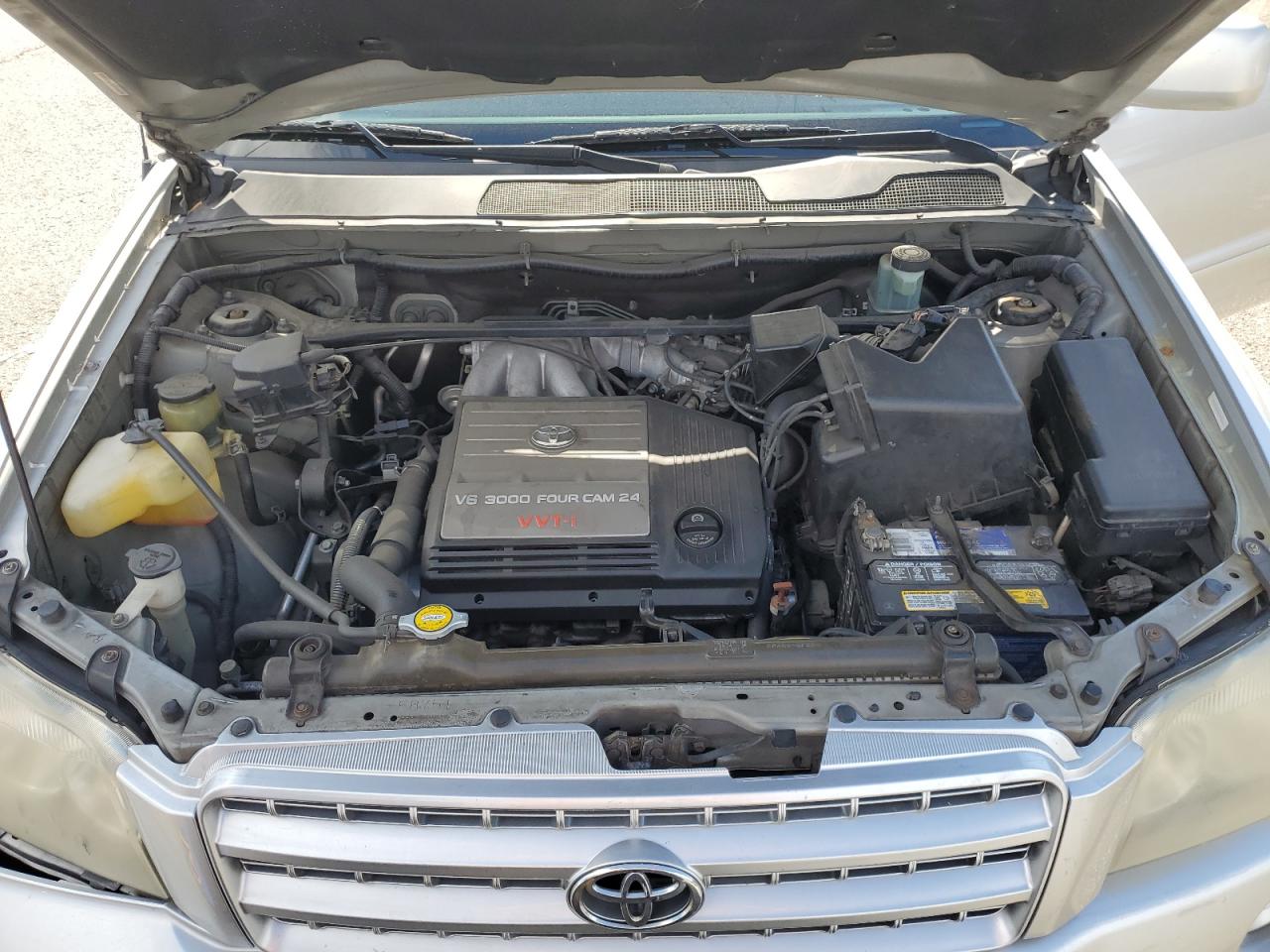 2002 Toyota Highlander - Image 13