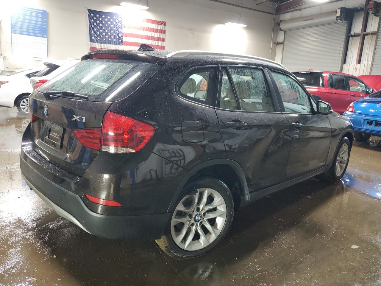 2015 BMW X1 - Image 3