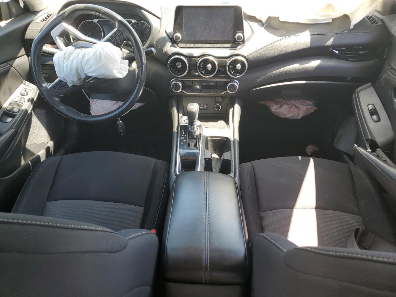 2022 Nissan Sentra - Image 8