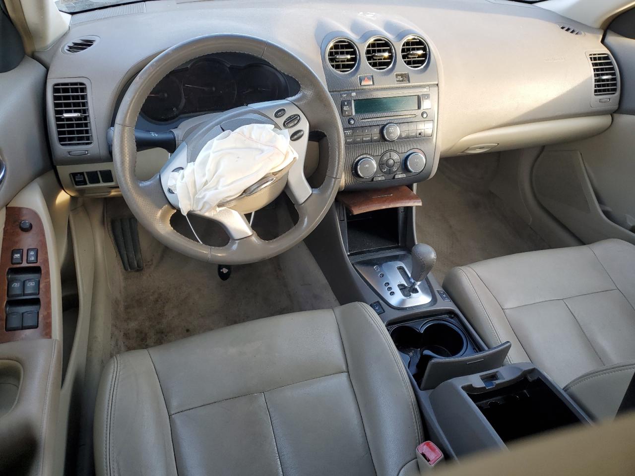 2009 Nissan Altima - Image 8