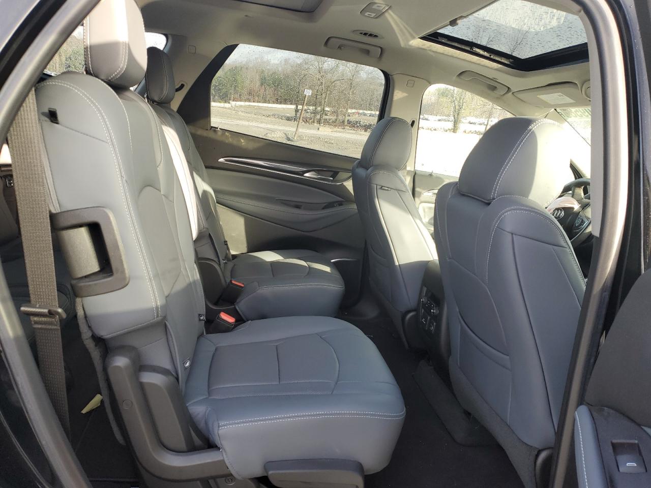 2018 Buick Enclave - Image 11