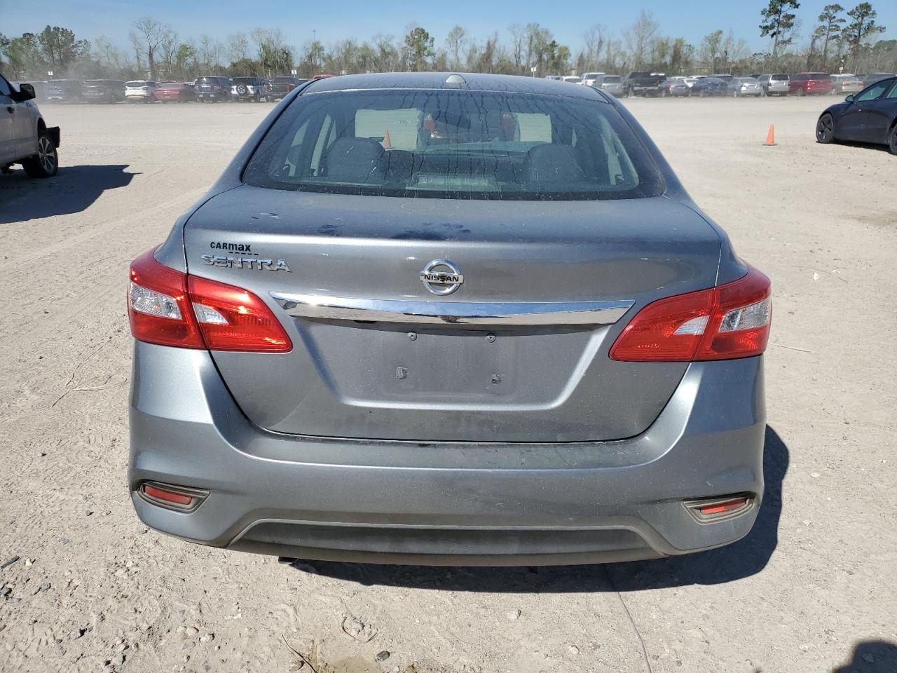 2017 Nissan Sentra - Image 6