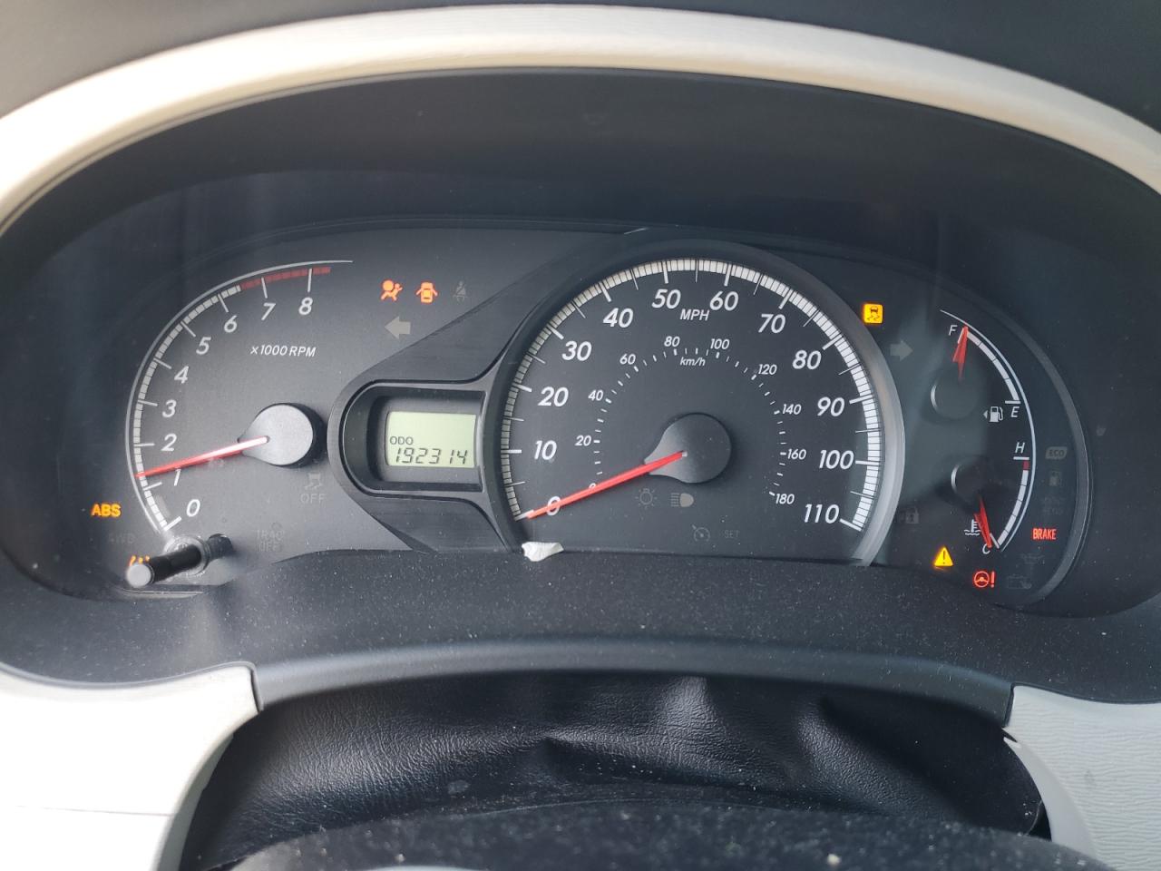 2014 Toyota Sienna - Image 9