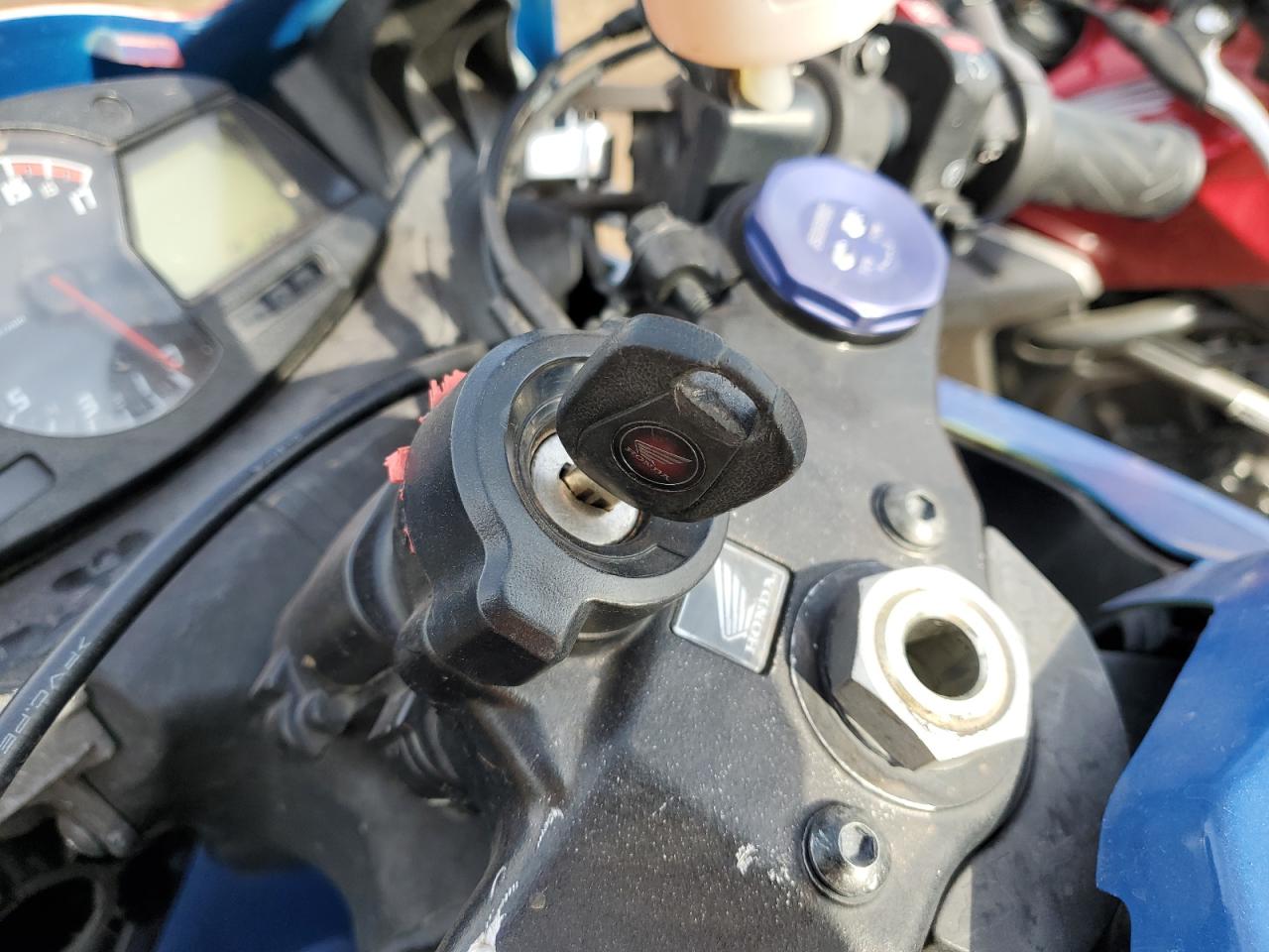 JH2PC40J1GK200834 HONDA CBR CYCLE 2016
