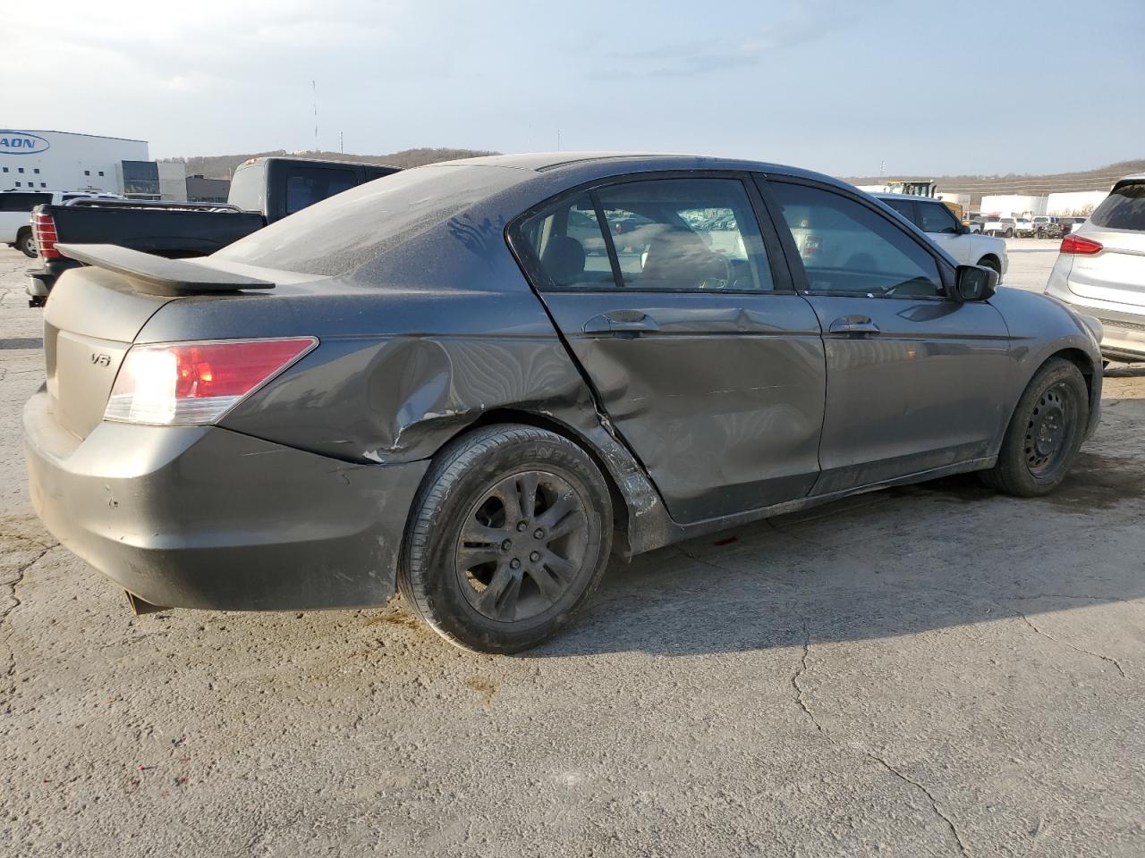 2010 Honda Accord - Image 3