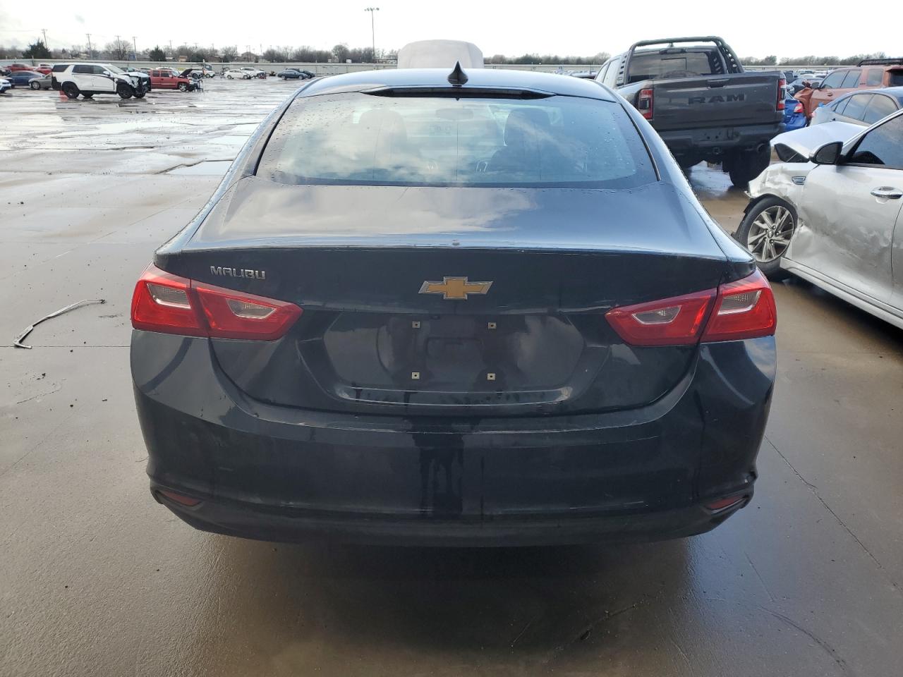 2021 Chevrolet Malibu - Image 6