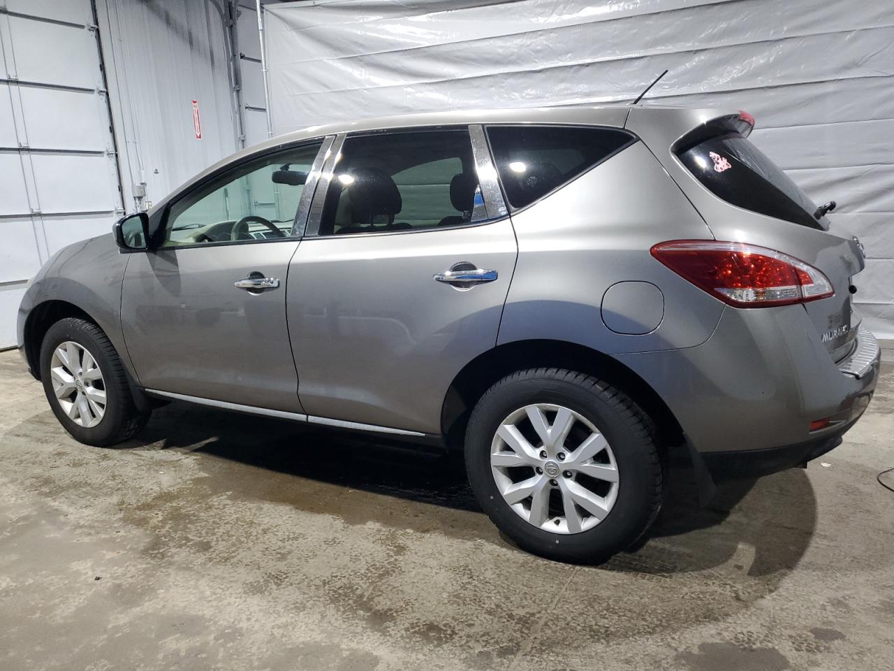 2011 Nissan Murano - Image 2