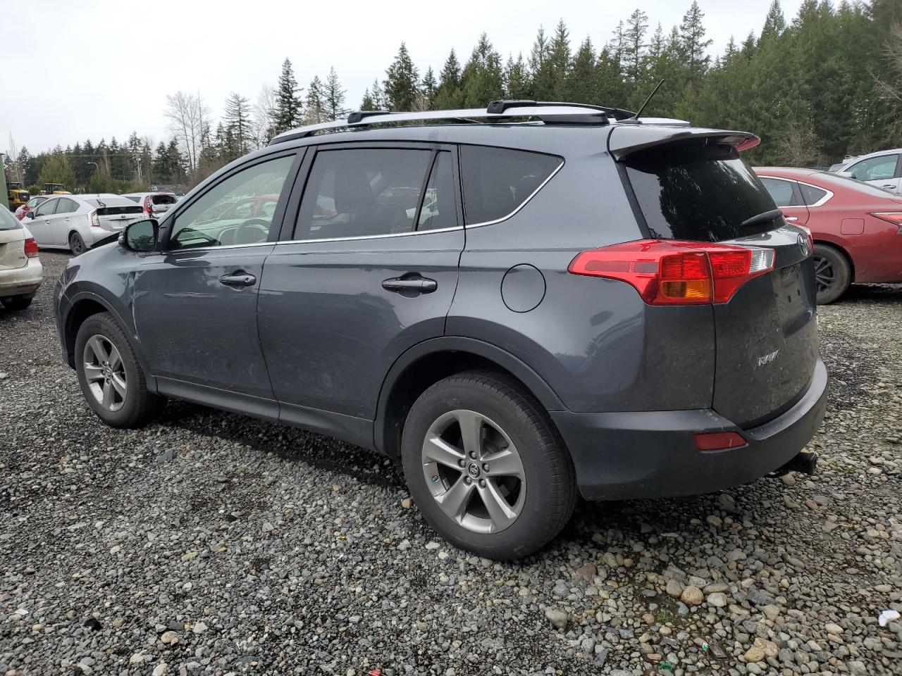 2015 Toyota RAV 4 - Image 2