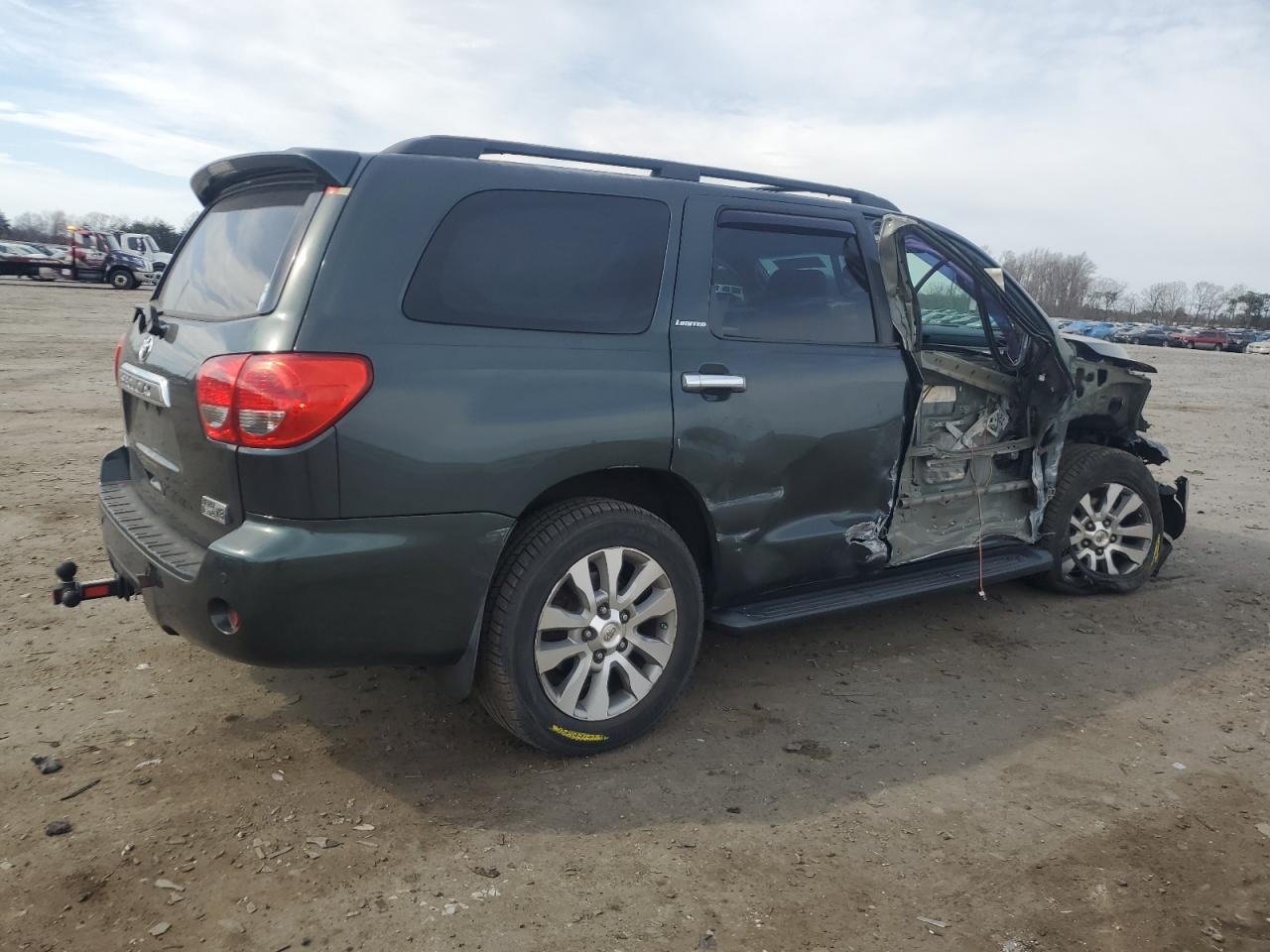 2008 Toyota Sequoia - Image 3